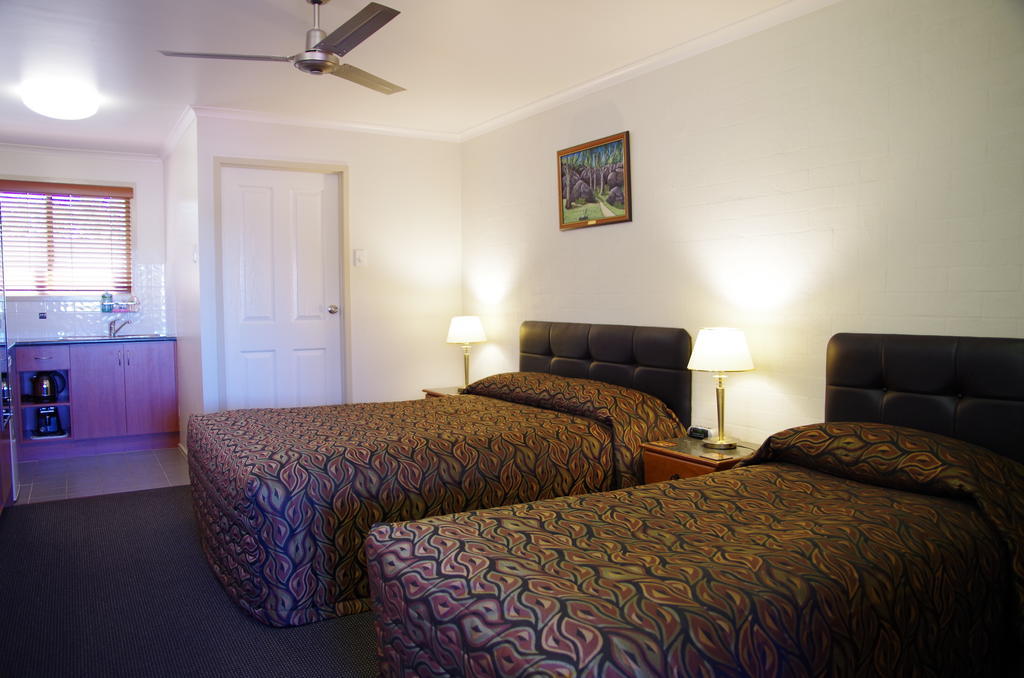 Stannum Lodge Motor Inn Stanthorpe Kamer foto